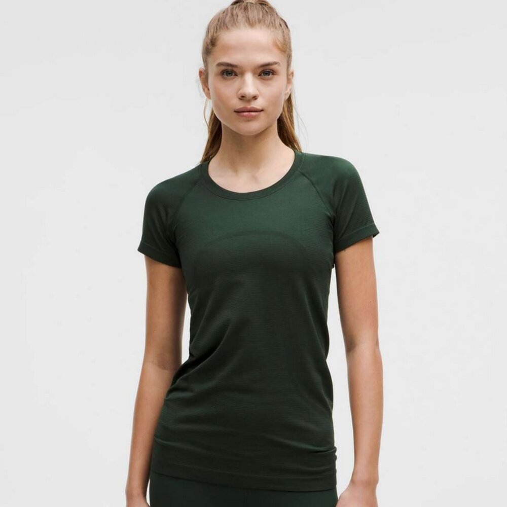 lululemon athletica Swifty Tech Short Sleeve Shirt 2.0 Hip Length Green Size 6